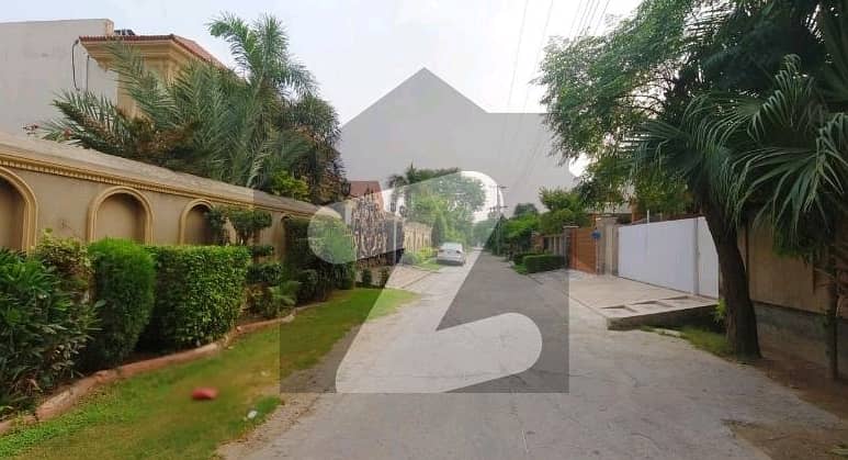 Highly-Desirable Prime Location Residential Plot Available In Punjab Small Industries Colony - Block E For sale 1