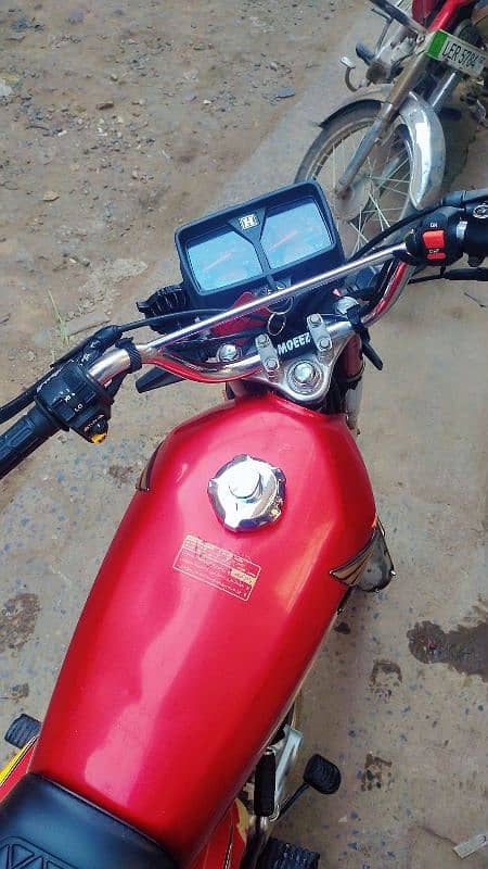 CG 125 BIKE 2021 MODEL 10/10 CONDITION TOTALLY GENUINE  ph/03394278600 3