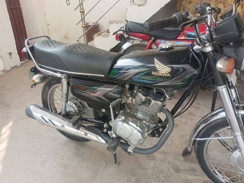 Honda 125 2023 one hand use 2