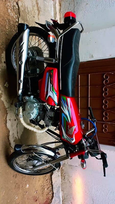 Honda CG 125 Red Karachi no. Sealed engine 100% all ok 0