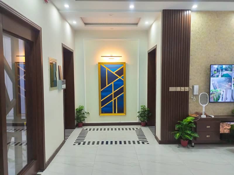 DHA Lahore 1 Kanal Owner Build Design House Available For Sale 0