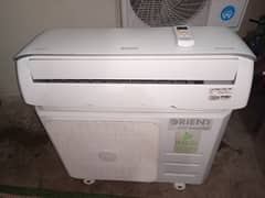 Orient 1 ton DC inverter Genien condition gas   location Gulbarga town