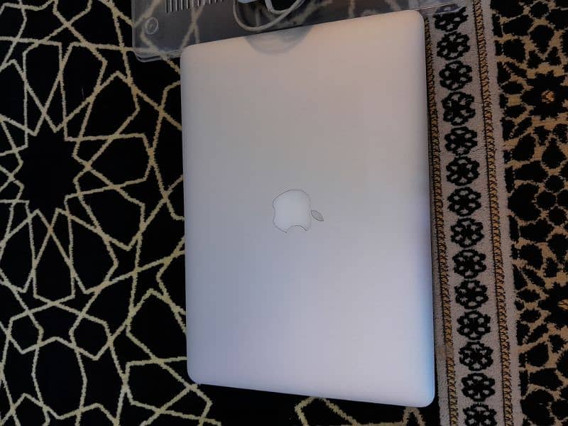 MacBook Air 2015 Core i5, 256GB SSD, 8GB Ram 9