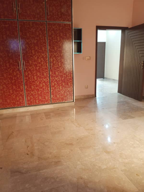 7.5 Maral brand new corner house upper portion for rent. 7