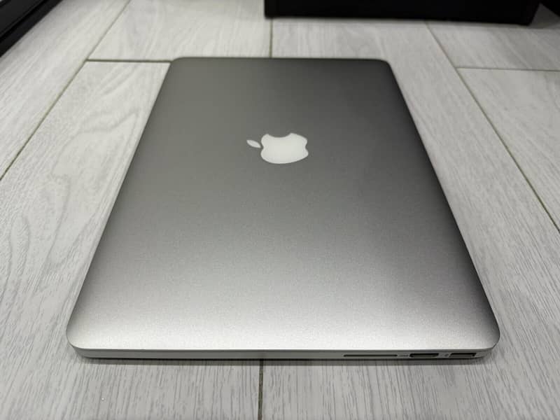 Apple MacBook Pro 2015~Core i7/16GB/256 ~ New Condition Import Stock 4