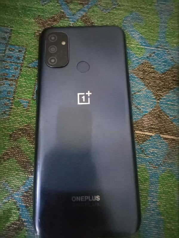 OnE PlUs for sale 10/9 all ok gaming phone 1