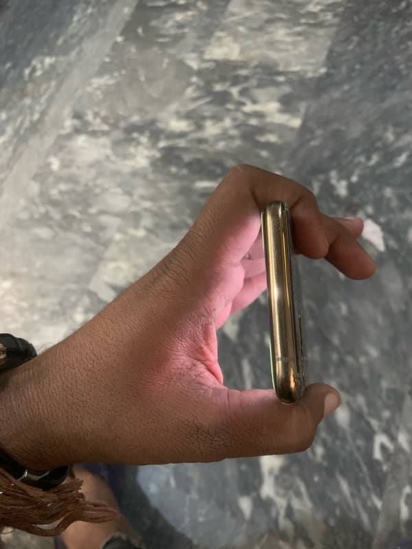 iPhone 11pro non pta jv back break 4