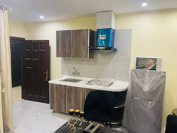 1 Bed Luxury Furnished Flat Available For Rent in Sector D Bahria Town Lahore 5