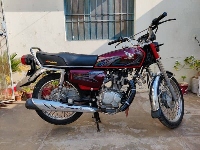 Honda CG 125  genuine enjin excellent condition 0