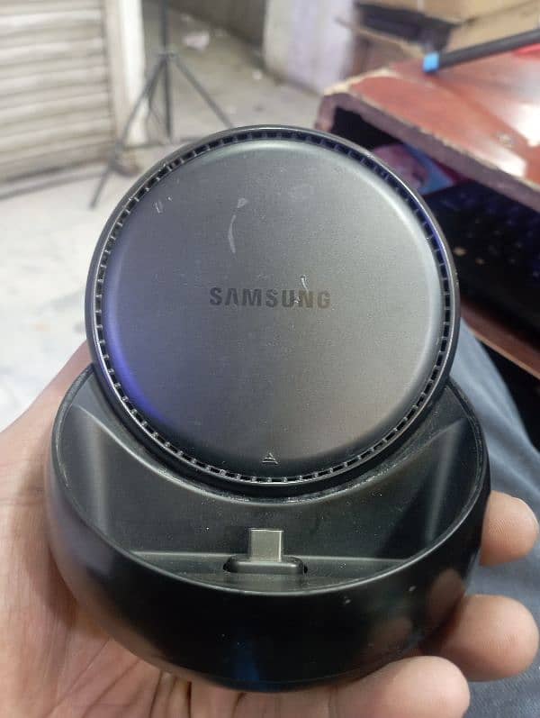 Samsung dex station 4