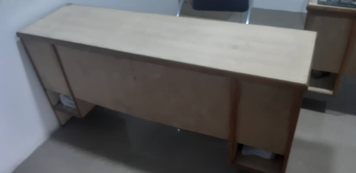 Office table for computers shop counters and desk for schools universi 2