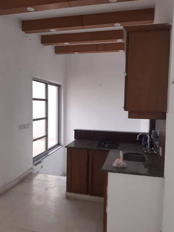 7 MARLA HOUSE FOR RENT IN DHA 6- BLOCK J 9