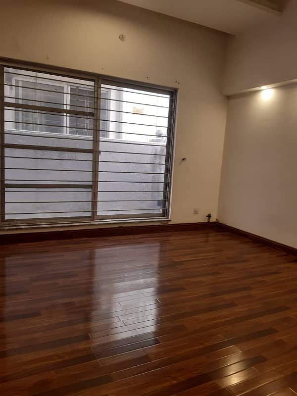 7 MARLA HOUSE FOR RENT IN DHA 6- BLOCK J 0