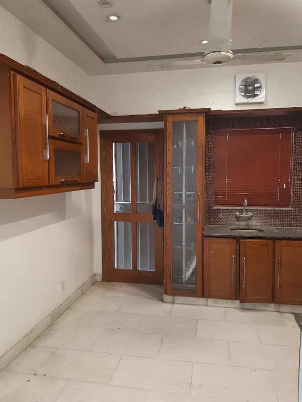 7 MARLA HOUSE FOR RENT IN DHA 6- BLOCK J 15