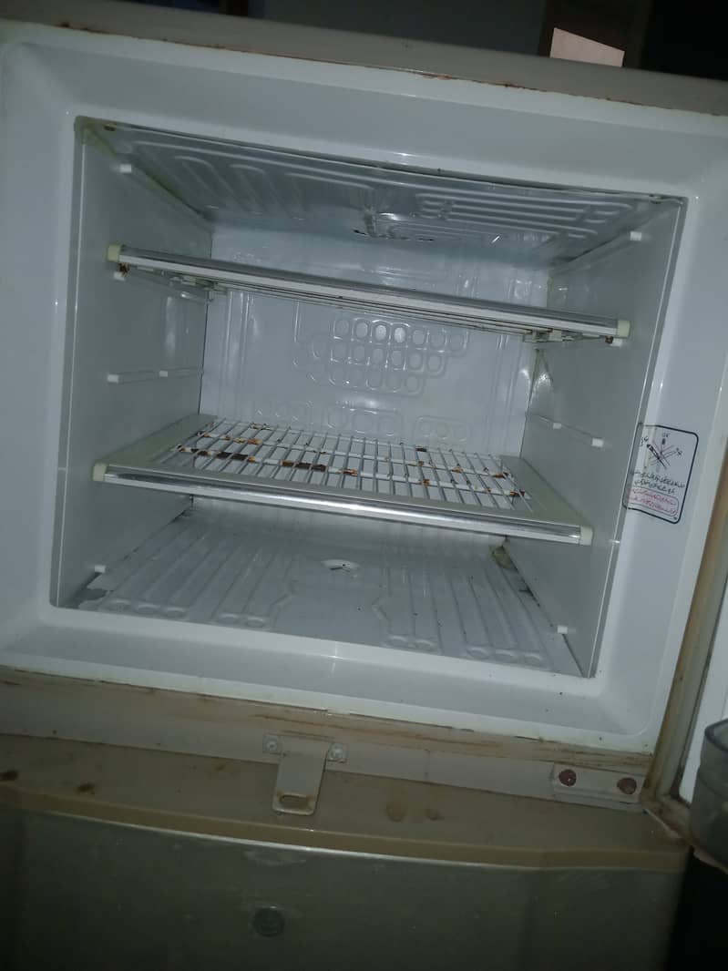 Daelance fridge 0