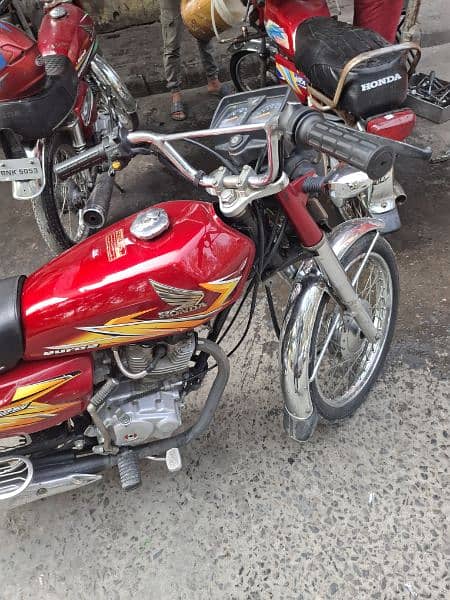 honda 125 in very good condition 2