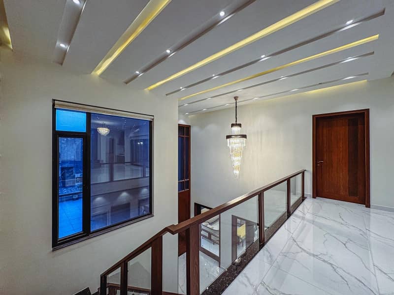 Kanal Stylish Bungalow Available For Sale 23