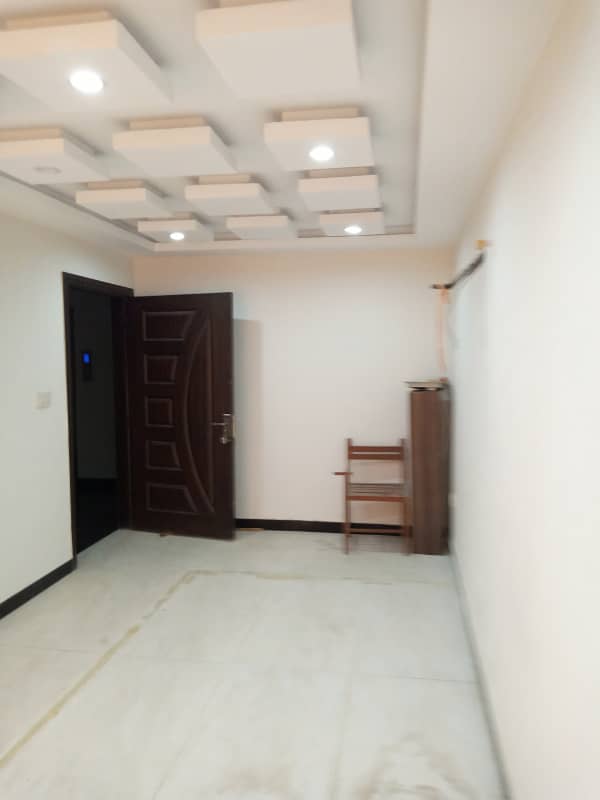 1 Bed Luxury Flat Available For Rent in Sector E Bahria Town Lahore 0