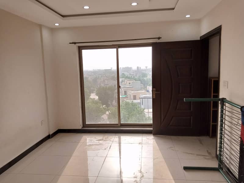 1 Bed Luxury Flat Available For Rent in Sector E Bahria Town Lahore 8