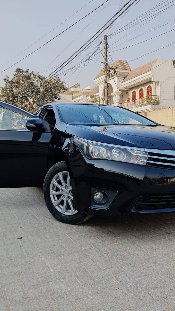 Toyota Corolla Altis 2015 13