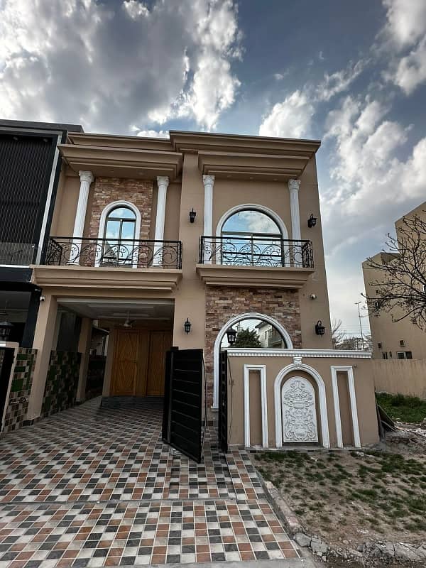 Brand New House For Sale In DHA 11 Rahbar Phase 2 G Block 32