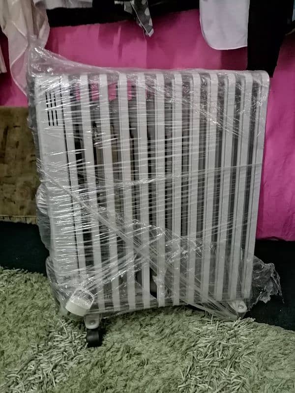 New electric heater 10 / 10 Condition and made in Japan 1