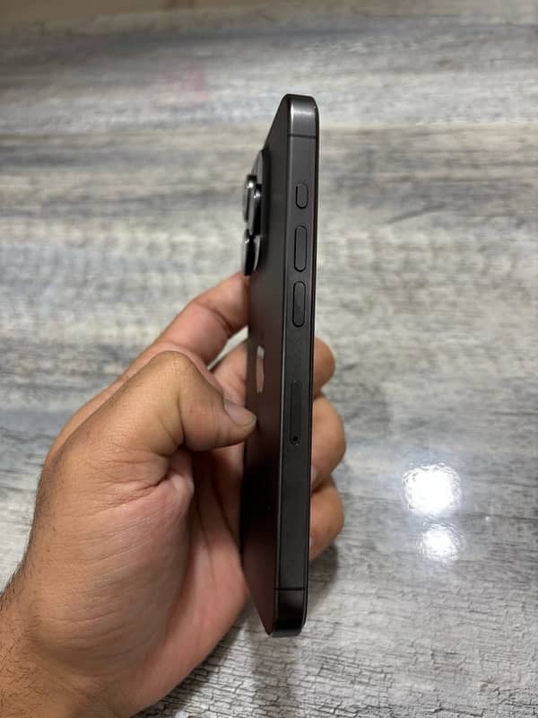 iphone 15 pro 128GB 2