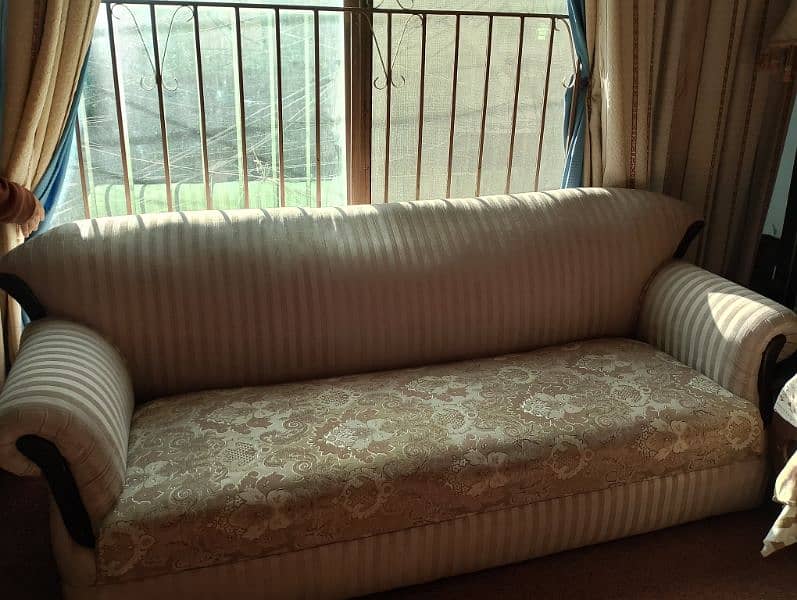 7 SEATER SOFA 1