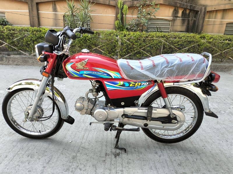 Honda CD70 model 2024 Rawalpindi number 03335565580 1