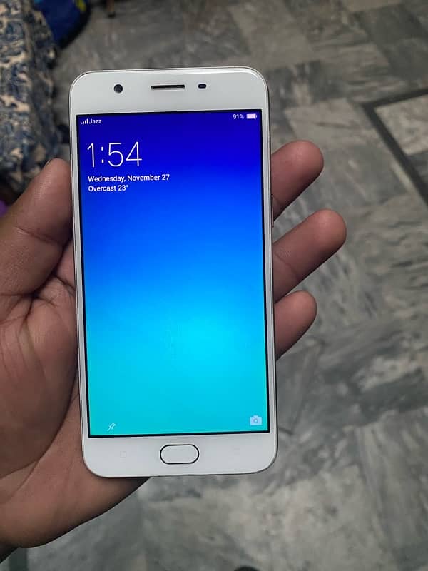 Oppo A57 3 gb ram 32 gb memory 0