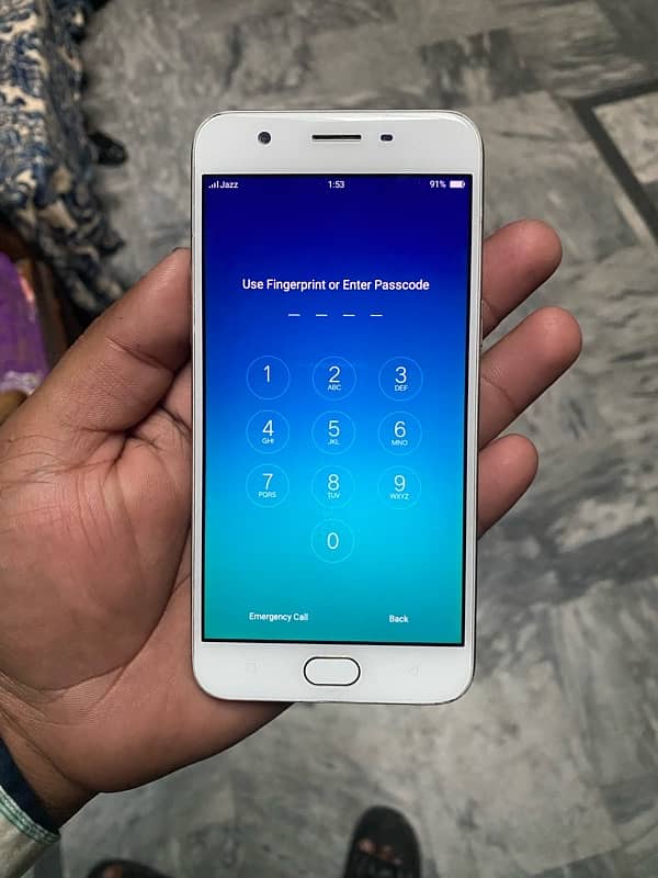 Oppo A57 3 gb ram 32 gb memory 3