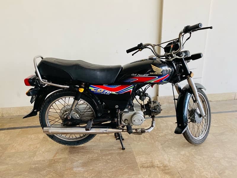 Honda cd 70 (karachi number) 0