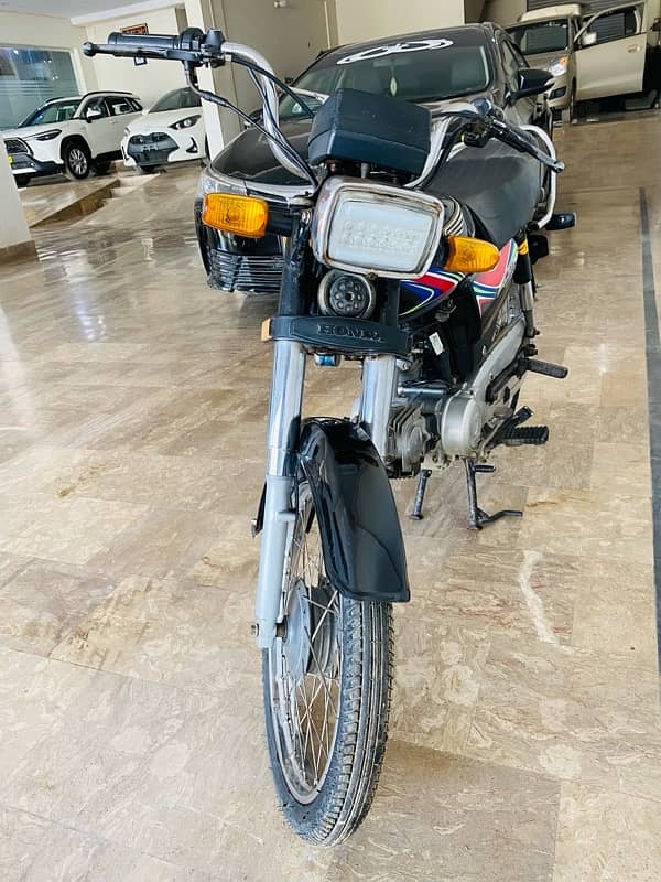 Honda cd 70 (karachi number) 4