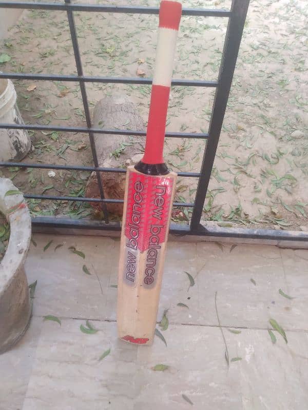 5 grains bat good condition not used much hard vall bat urgent sale 1