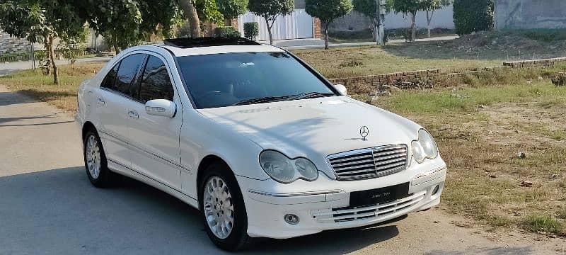 Mercedes C200 KOMPRESSOR AVANTGUARDE 2005 SE 1