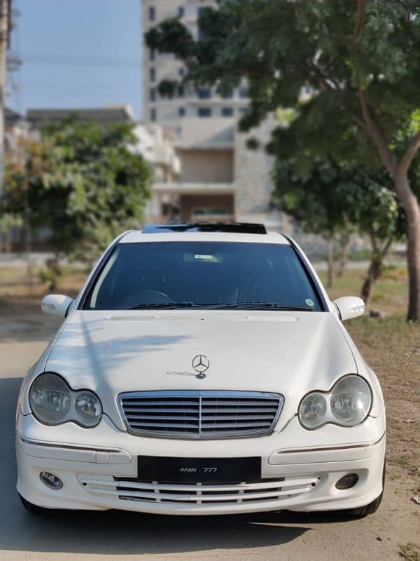 Mercedes C200 KOMPRESSOR AVANTGUARDE 2005 SE 4