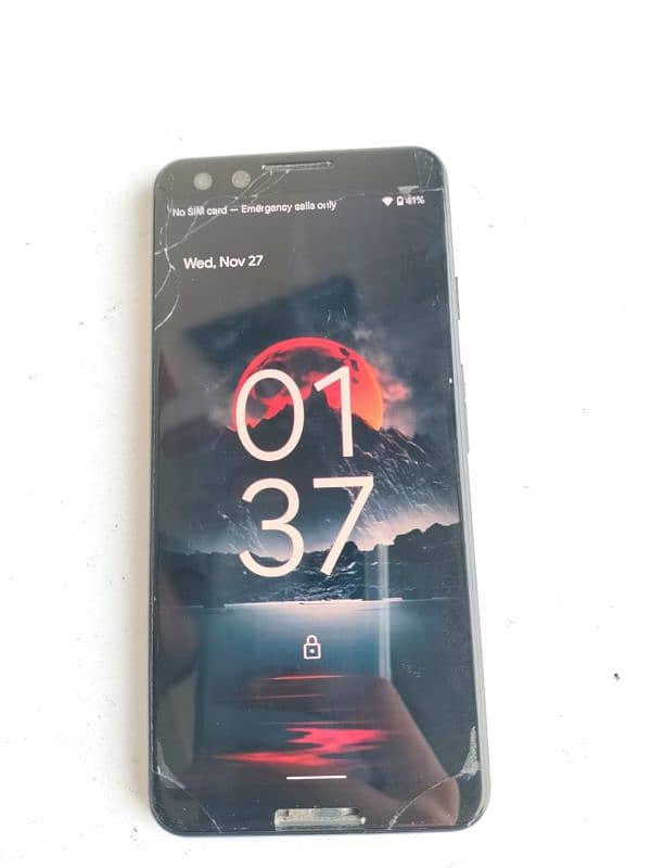 Google Pixel 3 (4 / 64 condition 6/10) 0