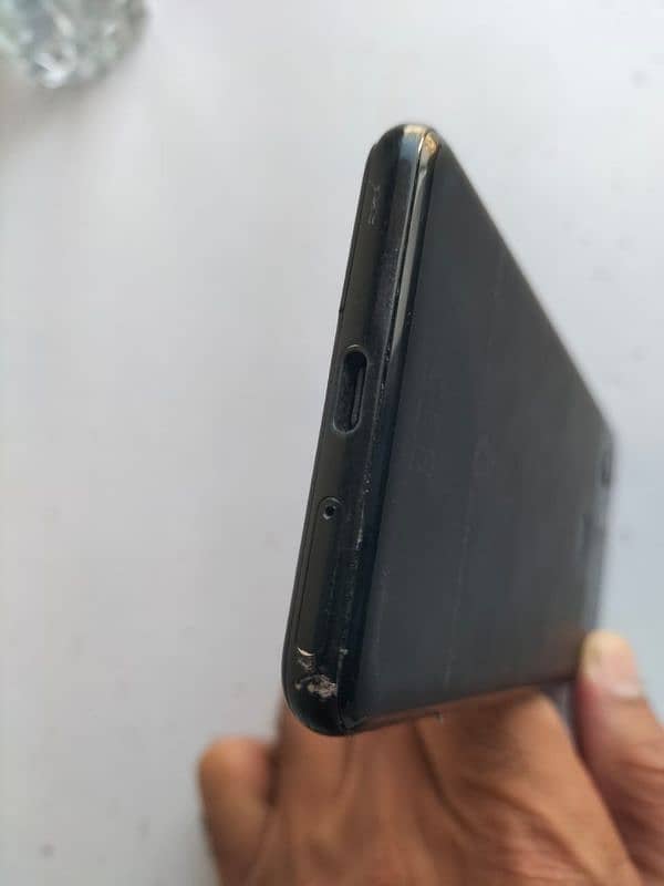 Google Pixel 3 (4 / 64 condition 6/10) 5