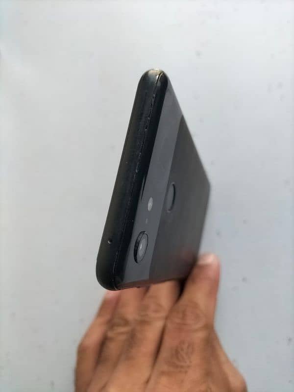 Google Pixel 3 (4 / 64 condition 6/10) 6