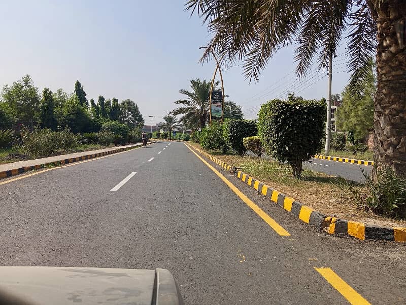 10 Marla Plot At Invester Rate In Shaheen Villas (Registry) 3