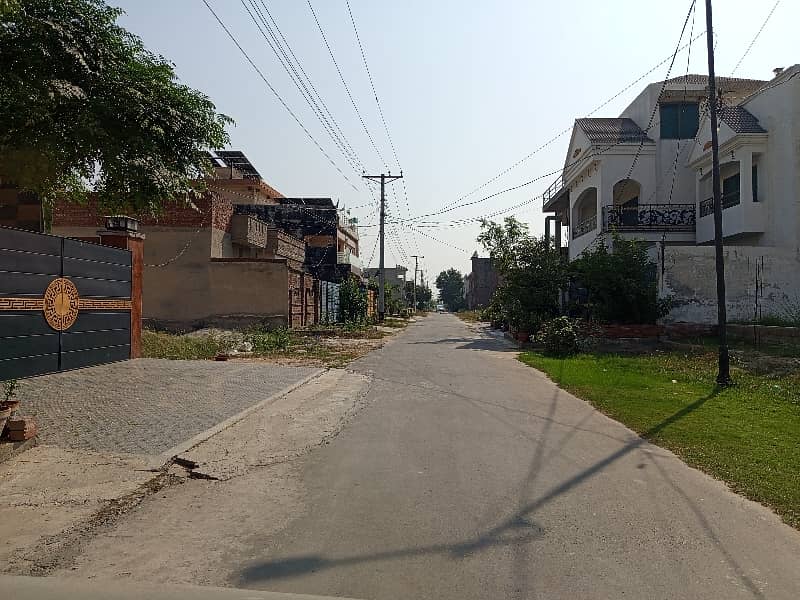 10 Marla Plot At Invester Rate In Shaheen Villas (Registry) 9