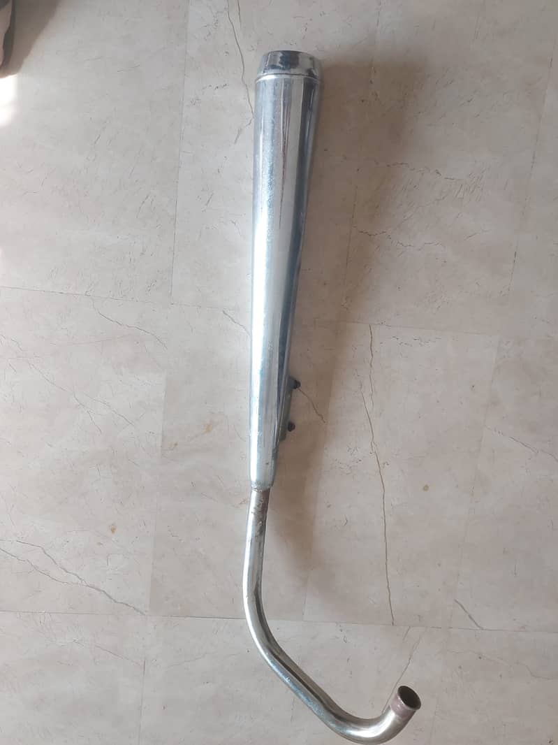 Old model CG125 honda original silencer import frm dubai 1