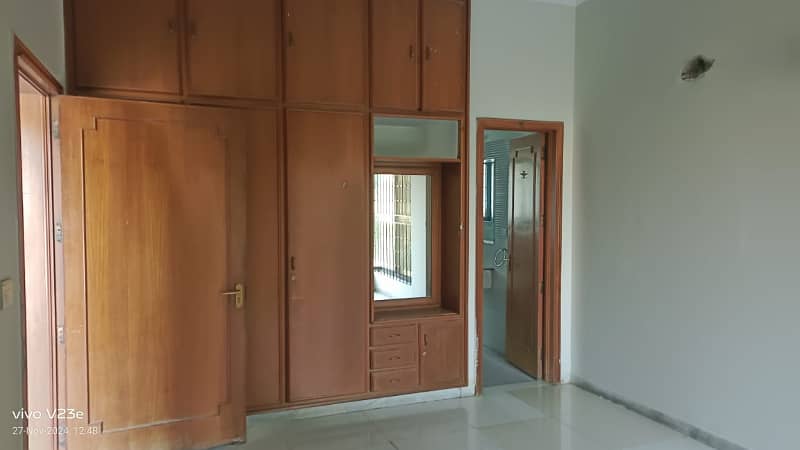 1 Kanal Double Unit Full House Is Available For Rent In Dha Phase 3 Near McDonald's Y Block 10