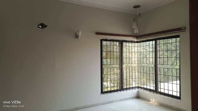 1 Kanal Double Unit Full House Is Available For Rent In Dha Phase 3 Near McDonald's Y Block 12