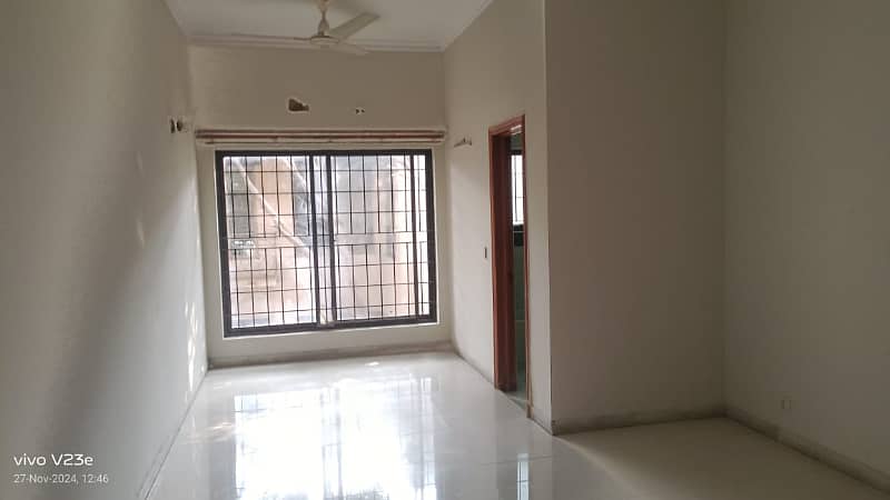 1 Kanal Double Unit Full House Is Available For Rent In Dha Phase 3 Near McDonald's Y Block 25