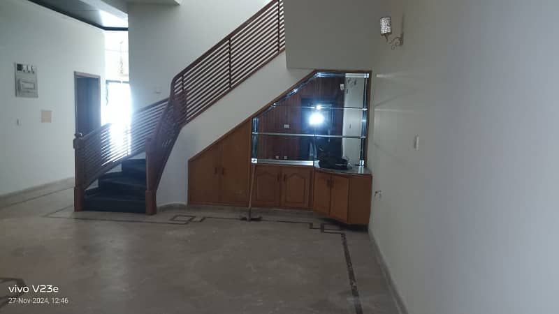 1 Kanal Double Unit Full House Is Available For Rent In Dha Phase 3 Near McDonald's Y Block 27