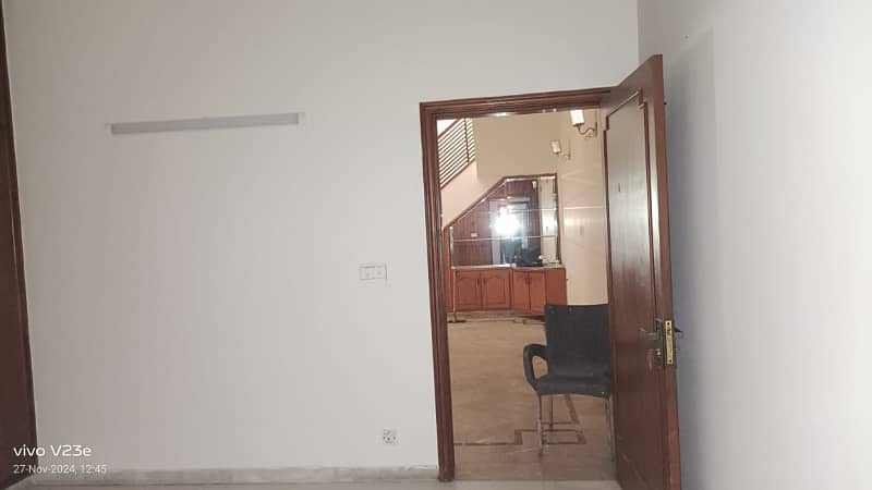 1 Kanal Double Unit Full House Is Available For Rent In Dha Phase 3 Near McDonald's Y Block 30