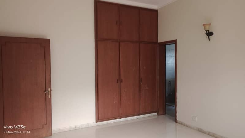 1 Kanal Double Unit Full House Is Available For Rent In Dha Phase 3 Near McDonald's Y Block 40