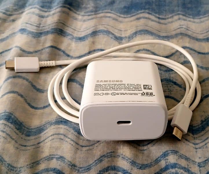 Samsung 45W PD Adapter with Cable 3