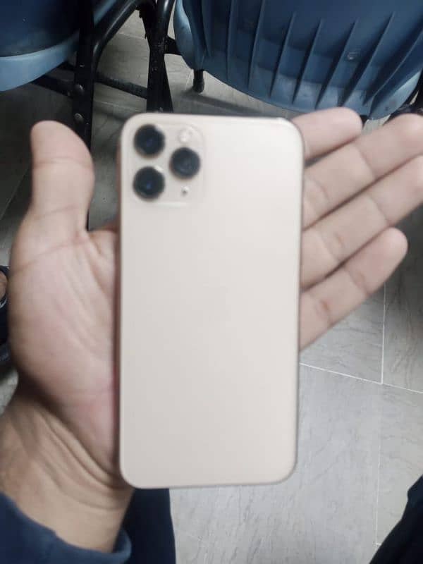 iphone 11 pro Non PTA 4